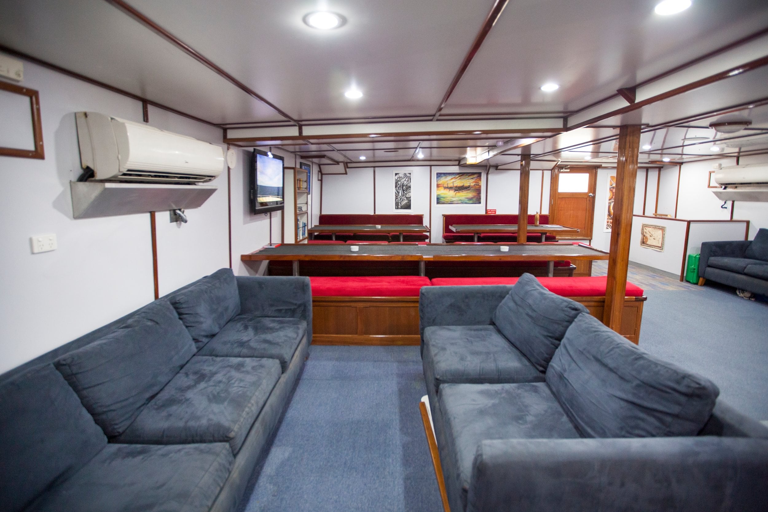 Indoor lounge