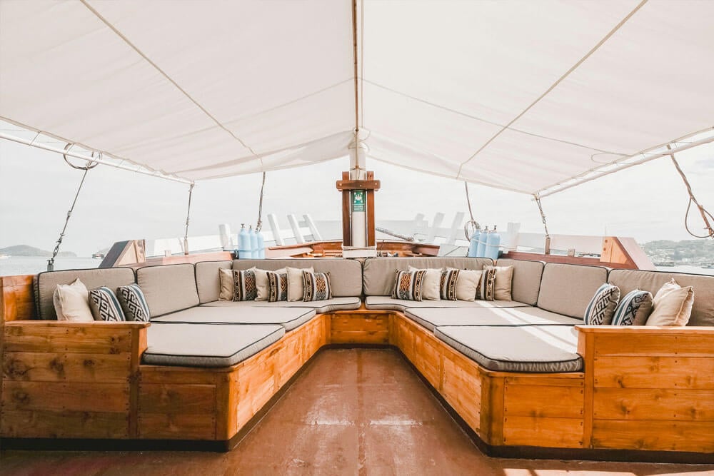 Indo Master exterior