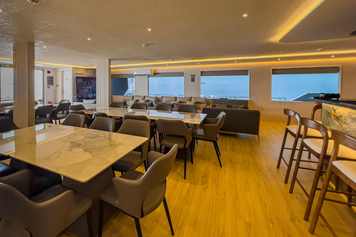 Dining saloon