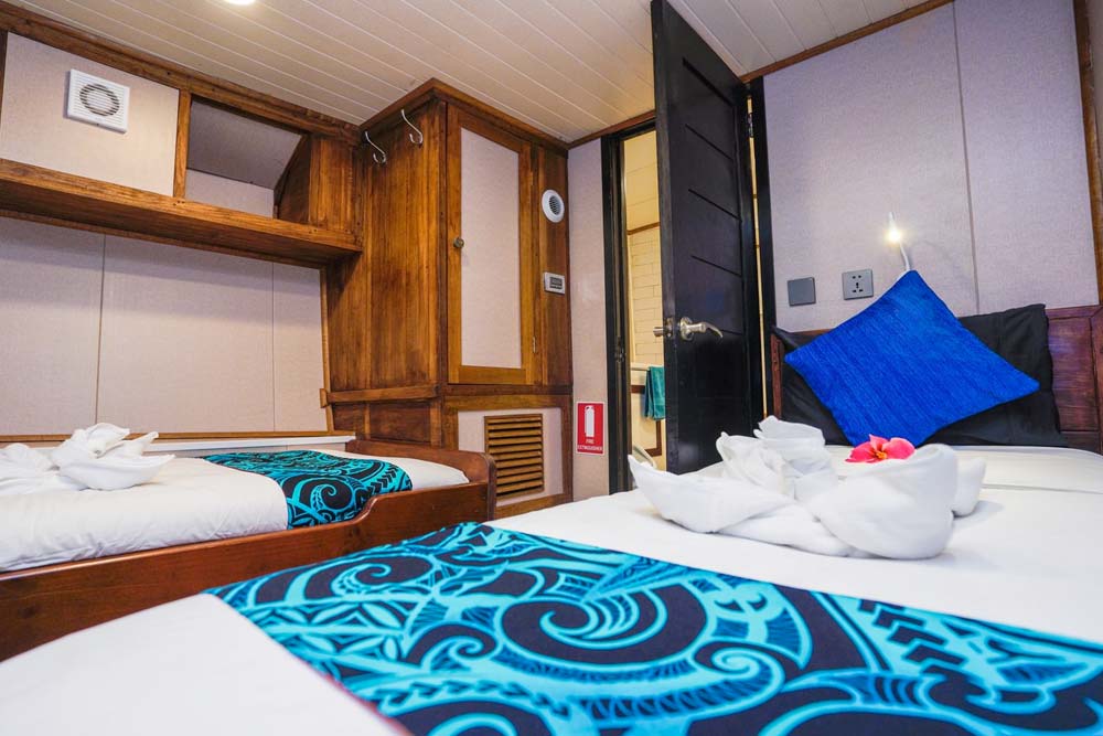Classic twin cabin